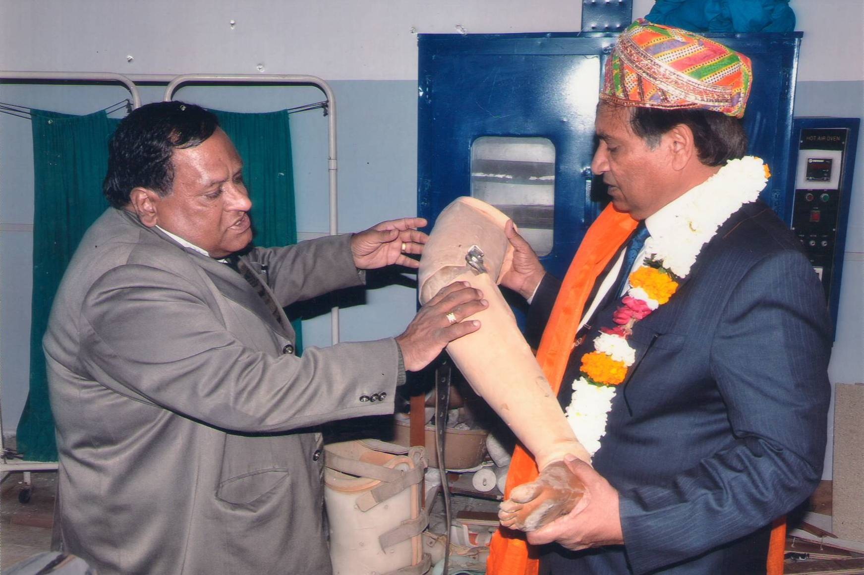 Lean Spmcil DISCOVER SPMCIlL - Security Printing & Minting Corporation of India Limited